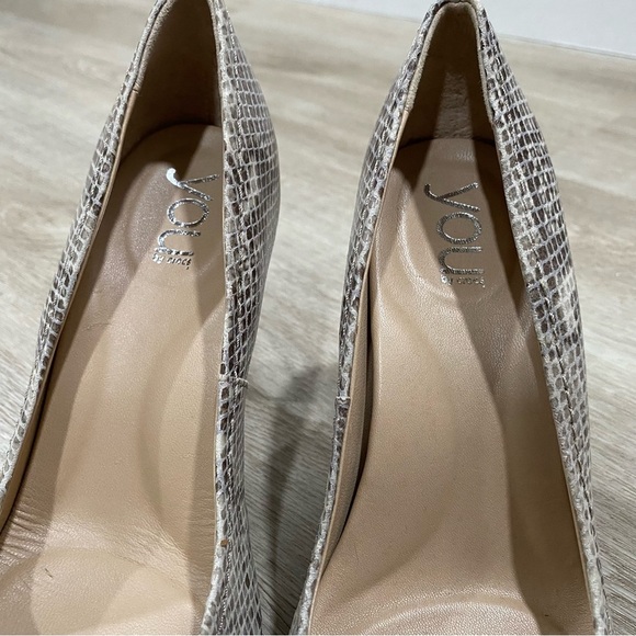 YOU by CROCS Snake Leather Pumps - Picture 4 of 12